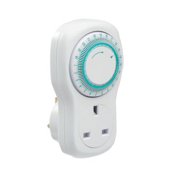 Timer 24Hr Analogue Plug in